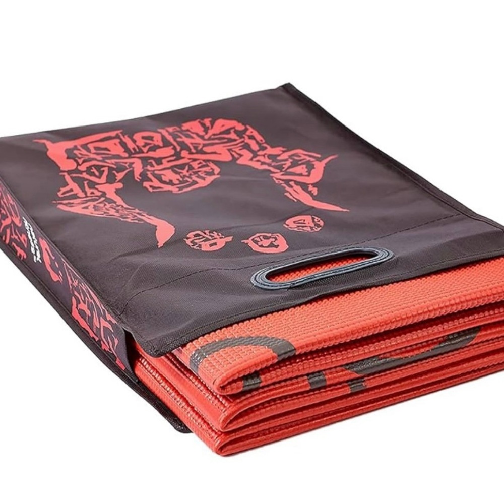 Natural Fitness Folding Yoga Mat Red with Carrying Case New - Picture 2 of 6